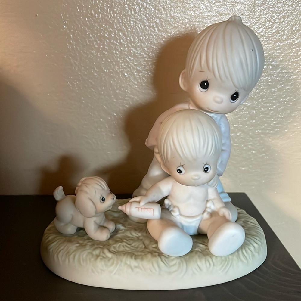 Precious Moments Baby’s First Pet 1988